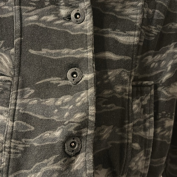 Hurley three button jacket size medium - Picture 3 of 7